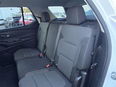 Used 2020 Chevrolet Traverse LS image 17