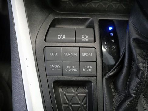 Used 2022 Toyota RAV4 XLE w/ Convenience Package image 30