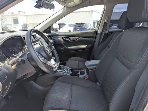 Used 2019 Nissan Rogue S FWD image 22