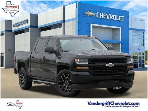 Used 2018 Chevrolet Silverado 1500 Custom w/ Custom Convenience Package image 1