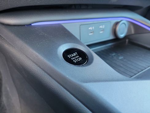 New 2026 Nissan Sentra SR FWD image 19