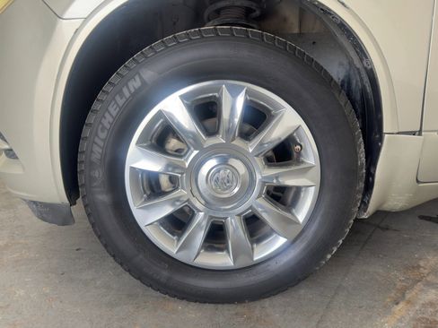 Used 2015 Buick Enclave Leather FWD image 15