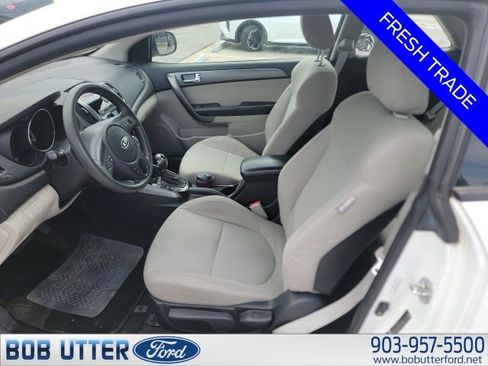 Used 2013 Kia Forte Koup EX FWD image 5