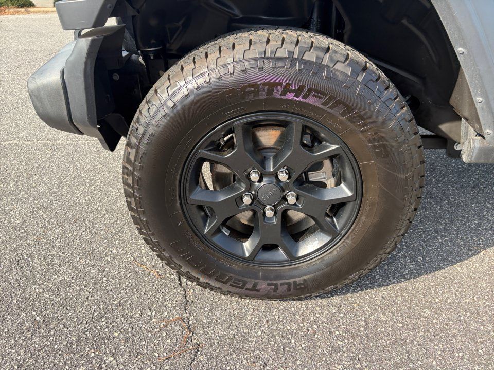 Used 2020 Jeep Wrangler Unlimited Sport AWD/4WD image 31