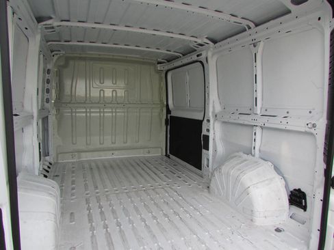 Used 2023 RAM ProMaster 2500 image 23