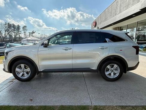 New 2026 Kia Sorento LX image 19