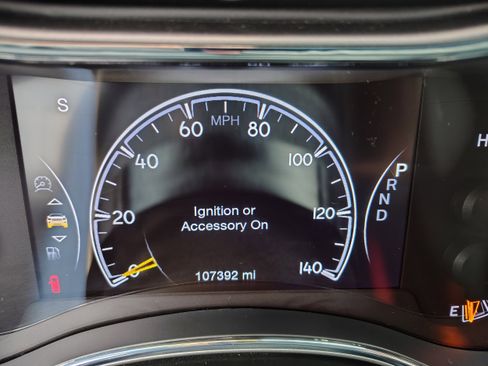 Certified 2021 Jeep Grand Cherokee Laredo image 26