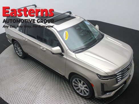 Used 2021 Cadillac Escalade ESV Premium Luxury Platinum image 3