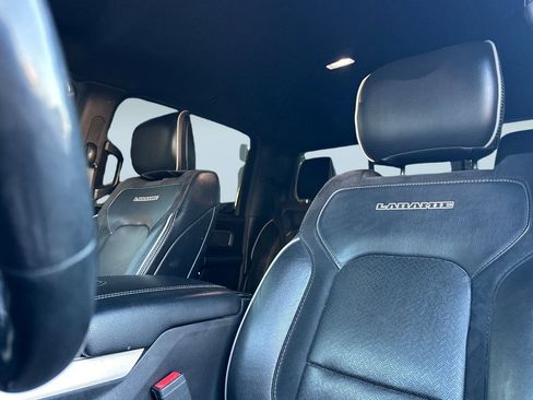 Used 2019 RAM 1500 Laramie image 22