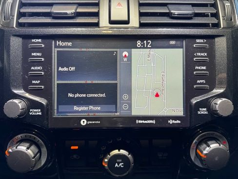 Used 2020 Toyota 4Runner TRD Off-Road Premium w/ Moonroof Package AWD/4WD image 31