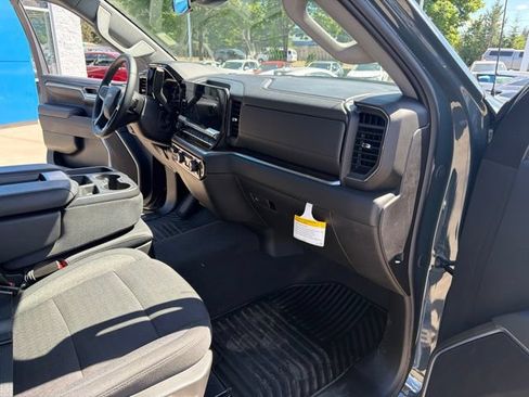 Used 2025 Chevrolet Silverado 1500 LT AWD/4WD image 35