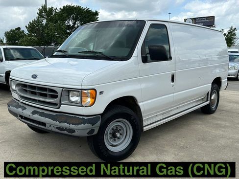 Used 2000 Ford E-350 and Econoline 350 Super Duty RWD image 2