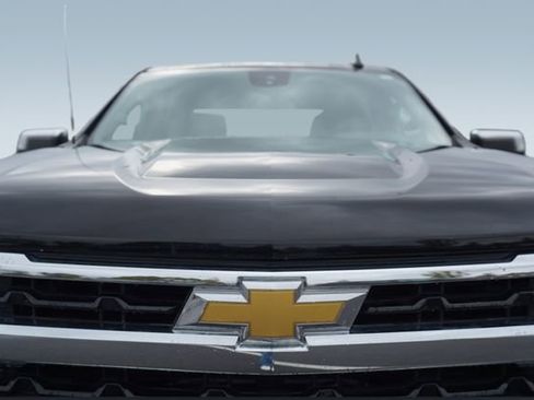 Used 2023 Chevrolet Silverado 1500 LT w/ Protection Package image 38