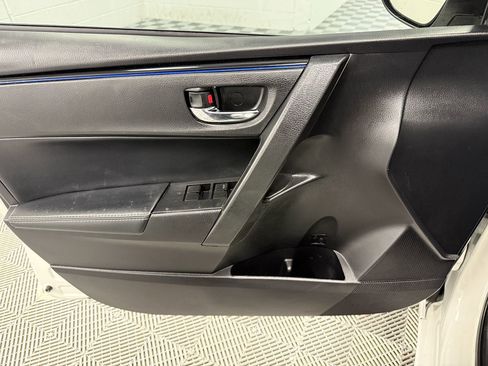 Used 2018 Toyota Corolla SE image 9