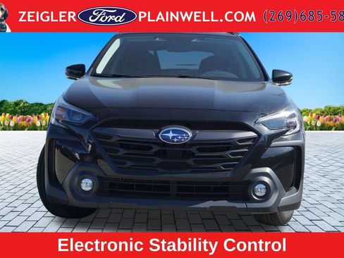 Used 2023 Subaru Outback Premium AWD/4WD image 8