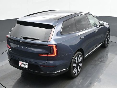 New 2025 Volvo EX90 Ultra AWD/4WD image 24