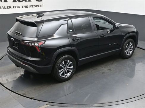 New 2026 Chevrolet Equinox LT image 18