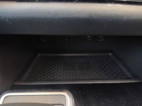 Used 2023 Nissan Pathfinder Platinum w/ Black Appearance Package FWD image 40