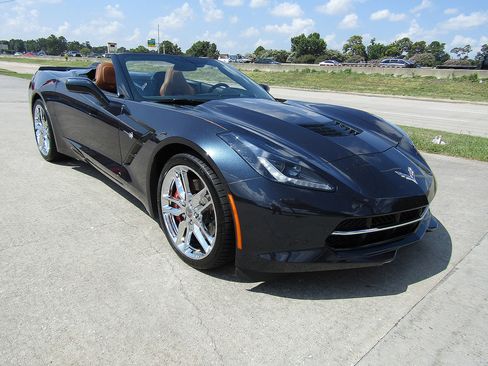 Used 2014 Chevrolet Corvette Stingray Convertible w/ 2LT Preferred Equipment Group RWD image 3