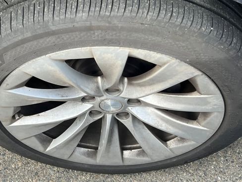 Used 2019 Tesla Model X Long Range image 21