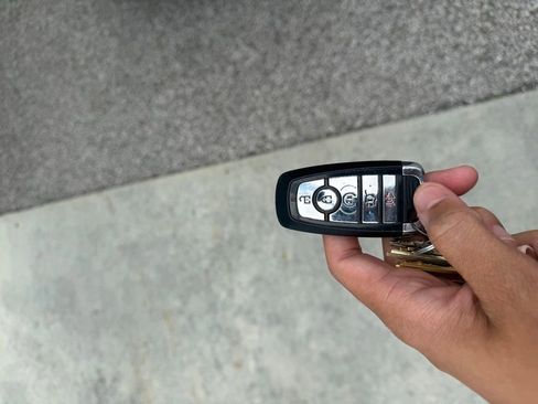 Used 2020 Lincoln Corsair FWD image 8