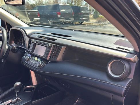 Used 2014 Toyota RAV4 Limited w/ Technology Package image 25