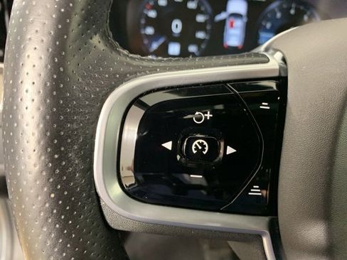 Used 2019 Volvo XC60 T5 Inscription w/ Protection Package Premier image 8