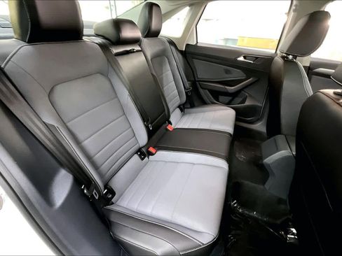 New 2026 Volkswagen Jetta SE image 25