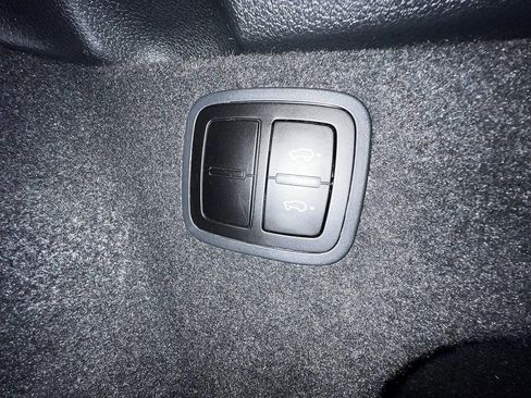 Used 2017 Porsche Macan GTS image 36