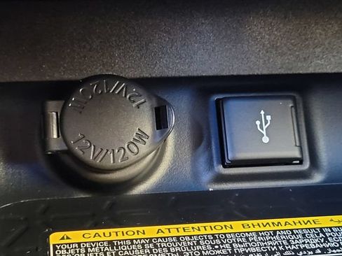 Used 2021 Toyota RAV4 XSE AWD/4WD image 15