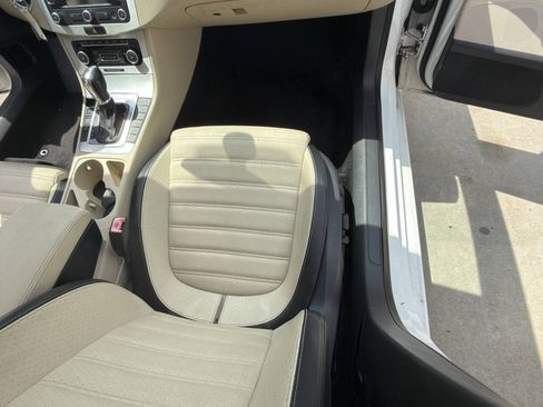 Used 2012 Volkswagen CC Lux Limited FWD image 26