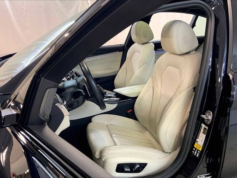 Certified 2023 BMW 540i xDrive w/ Dynamic Handling Package image 7