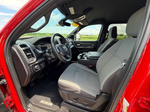 Used 2024 RAM 2500 Big Horn AWD/4WD image 16