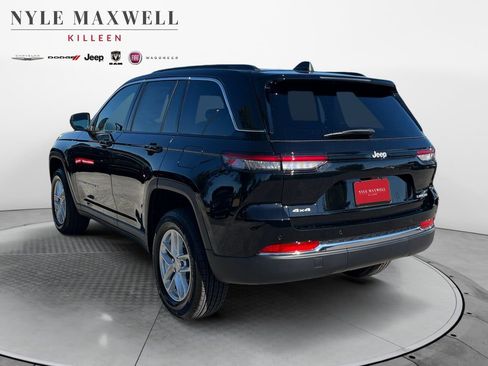 New 2025 Jeep Grand Cherokee Laredo image 14