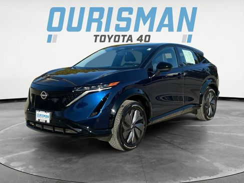 Used 2024 Nissan Ariya AWD image 3