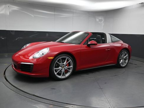 Used 2019 Porsche 911 Targa 4S image 1