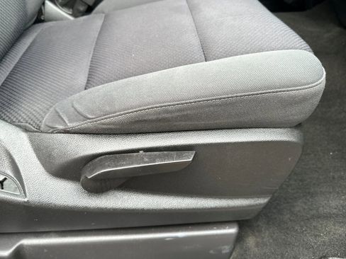 Used 2018 Chevrolet Silverado 1500 LT w/ LT Eassist Package image 22