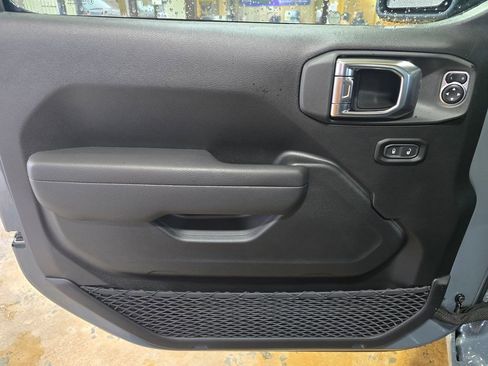 New 2026 Jeep Wrangler Sport S image 40