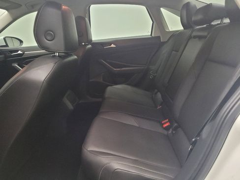 Used 2020 Volkswagen Jetta SE w/ SE Cold Weather Package FWD image 18