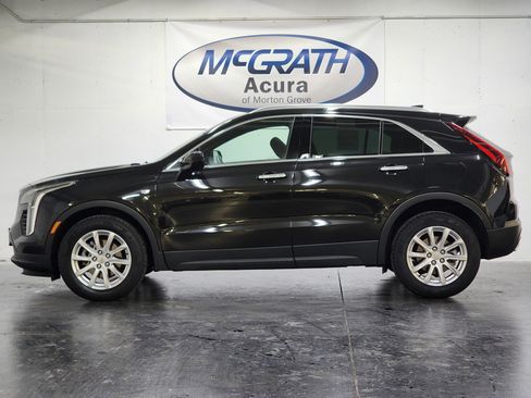 Used 2023 Cadillac XT4 Luxury w/ Cold Weather Package image 10