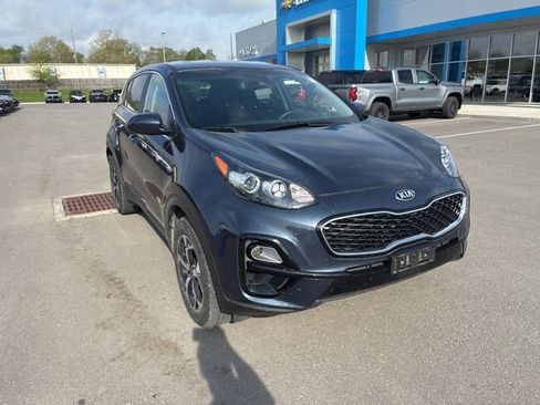 Used 2022 Kia Sportage LX image 5