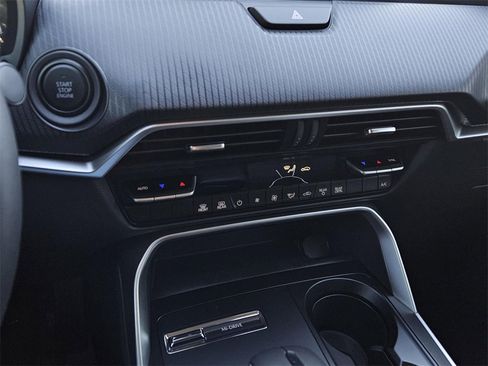 New 2026 MAZDA CX-90 3.3 Turbo w/ Select Package image 18