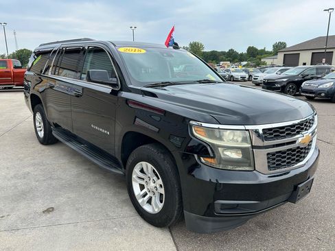 Used 2018 Chevrolet Suburban LT AWD/4WD image 3