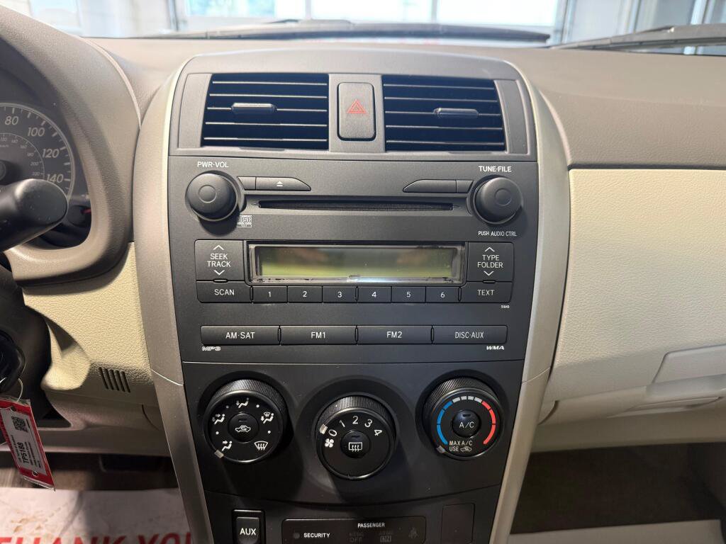 Used 2009 Toyota Corolla LE FWD image 30