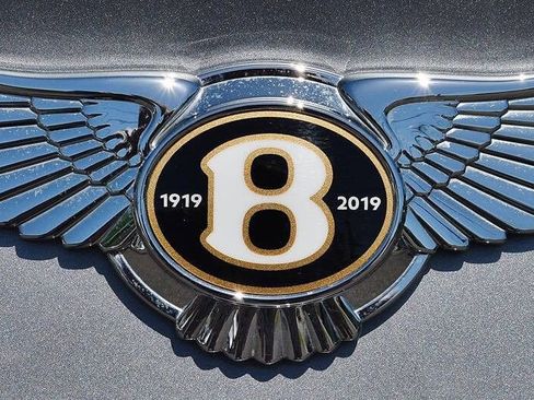 Used 2019 Bentley Bentayga image 45