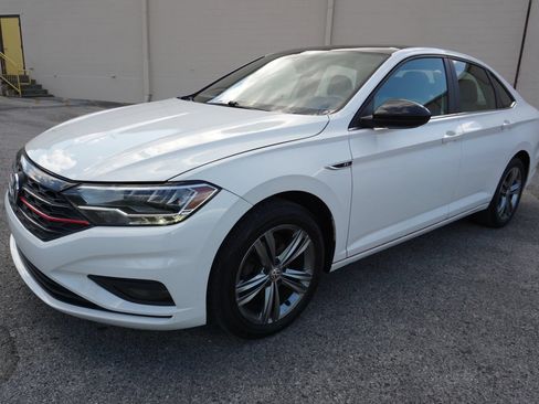 Used 2019 Volkswagen Jetta R-Line FWD image 4