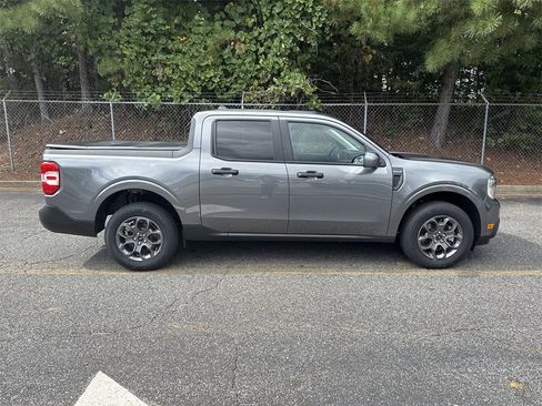 Used 2023 Ford Maverick XLT w/ Equipment Group 300A Standard image 8