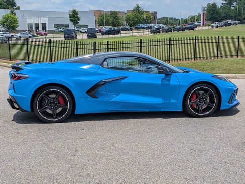 Used 2022 Chevrolet Corvette Stingray Premium Conv w/ Z51 Performance Package RWD image 4