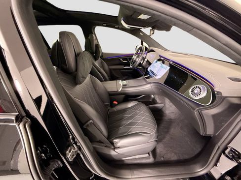 Certified 2023 Mercedes-Benz EQS 580 4MATIC SUV image 21