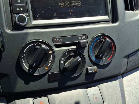 Used 2021 Nissan NV200 S FWD image 15